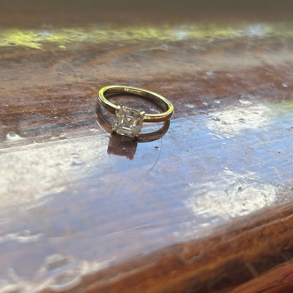 1CT Moissanite Ring - size 7 - Picture 5 of 5